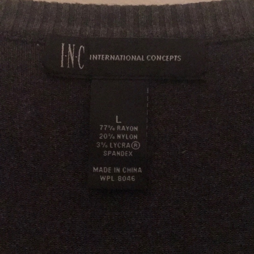 Sweater - Picture 2 of 3